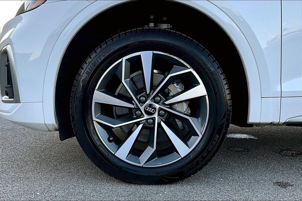 Used 2022 Audi Q5 2.0T Premium Plus AWD/4WD image 9
