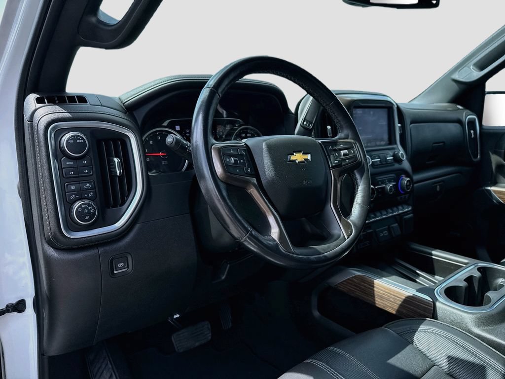Used 2022 Chevrolet Silverado 1500 High Country AWD/4WD image 9