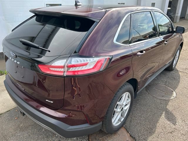 Certified 2024 Ford Edge SEL w/ Convenience Package AWD/4WD image 5