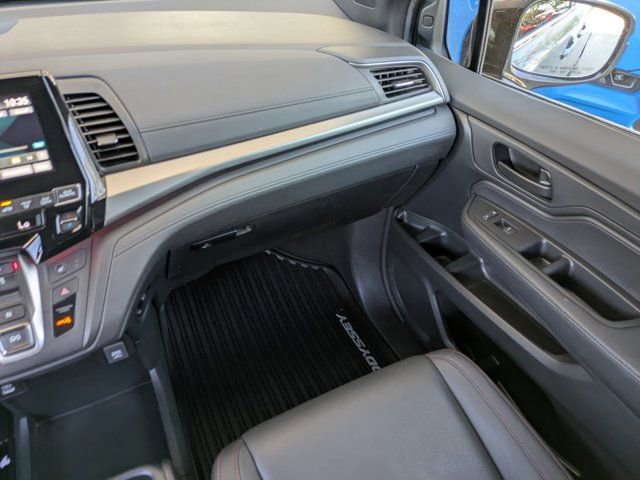 Used 2023 Honda Odyssey Sport image 15