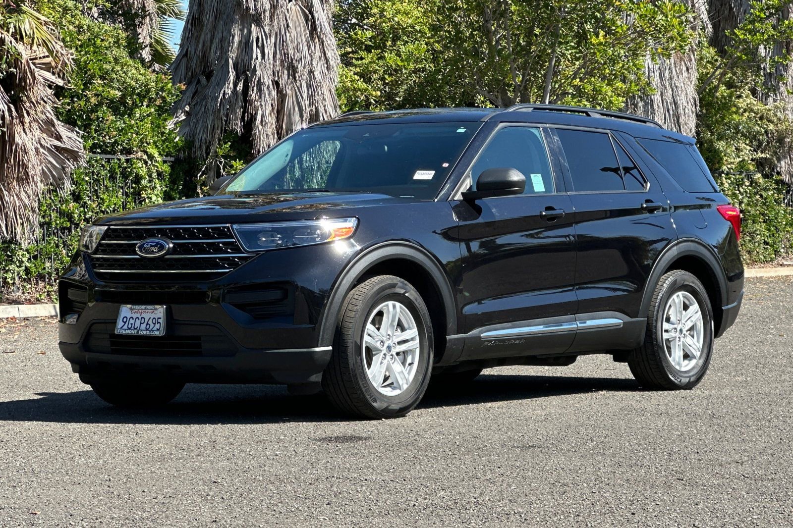 Certified 2023 Ford Explorer XLT RWD image 8