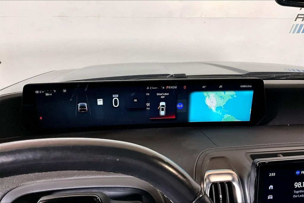 Certified 2025 Ford Expedition Platinum AWD/4WD image 16