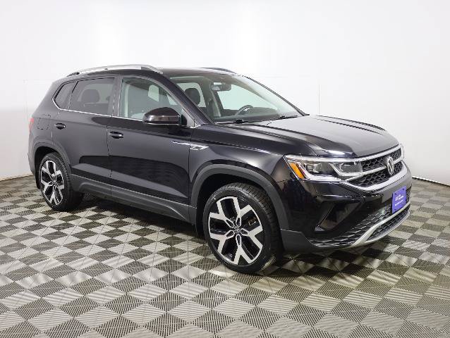 Used 2022 Volkswagen Taos SEL AWD/4WD image 4