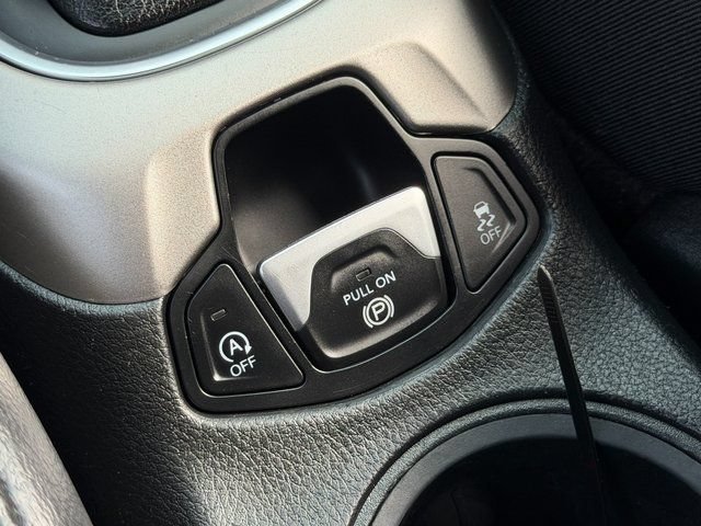 Used 2017 Jeep Compass Latitude AWD/4WD image 21