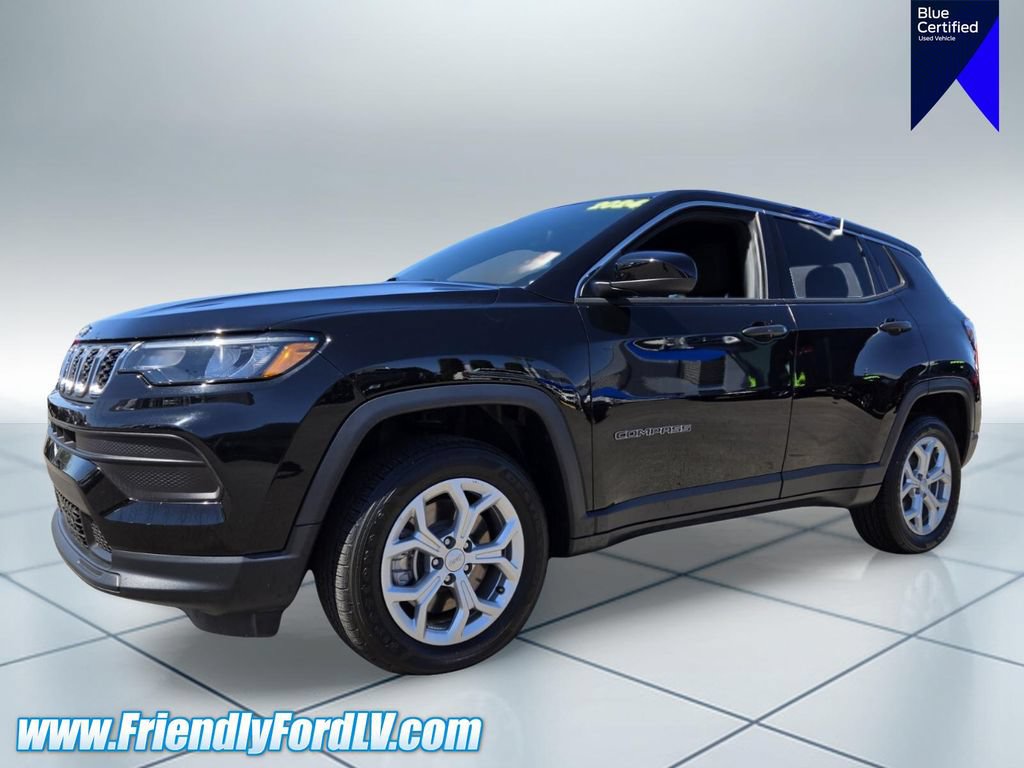 Used 2024 Jeep Compass Sport AWD/4WD image 2