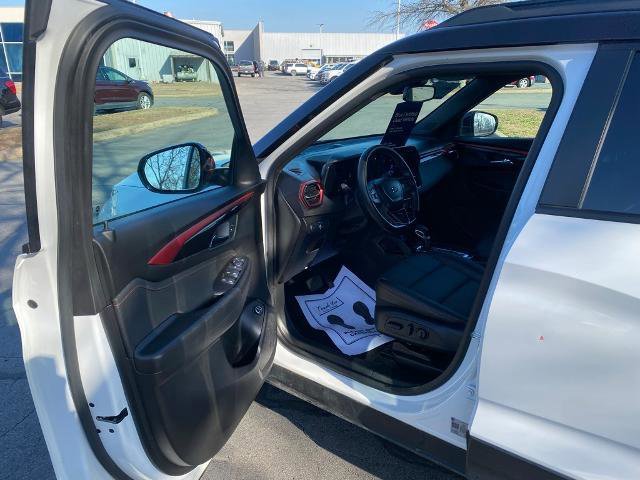 Used 2025 Chevrolet TrailBlazer RS w/ Convenience Package image 10