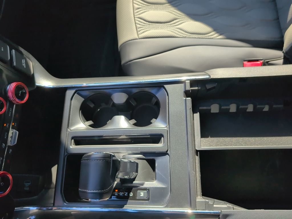 Certified 2022 Ford F150 XLT w/ Equipment Group 302A High image 20