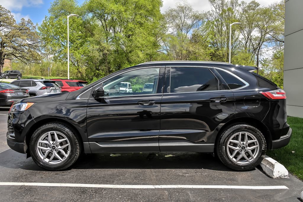 Certified 2023 Ford Edge SEL AWD/4WD image 7