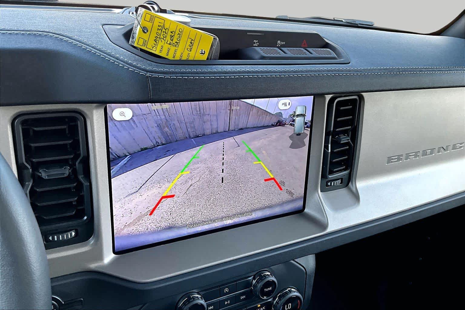 Certified 2025 Ford Bronco Outer Banks AWD/4WD image 29