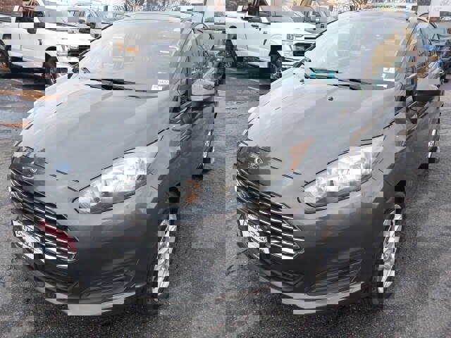 Certified 2018 Ford Fiesta SE image 4