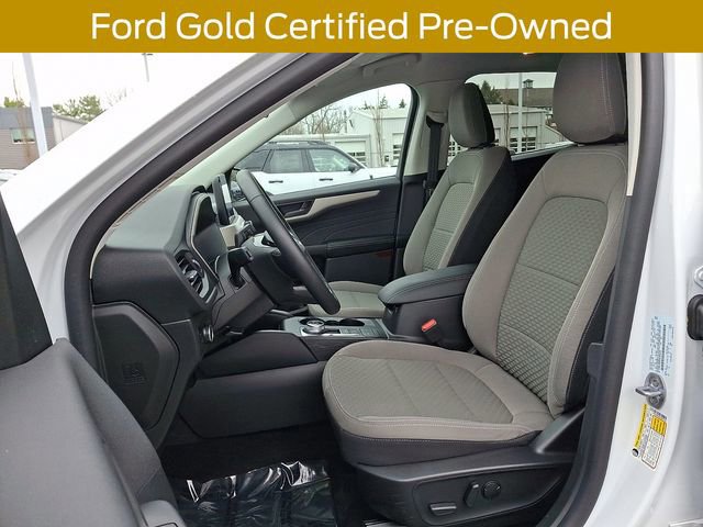 Certified 2022 Ford Escape SE w/ SE Sport Appearance Package image 16