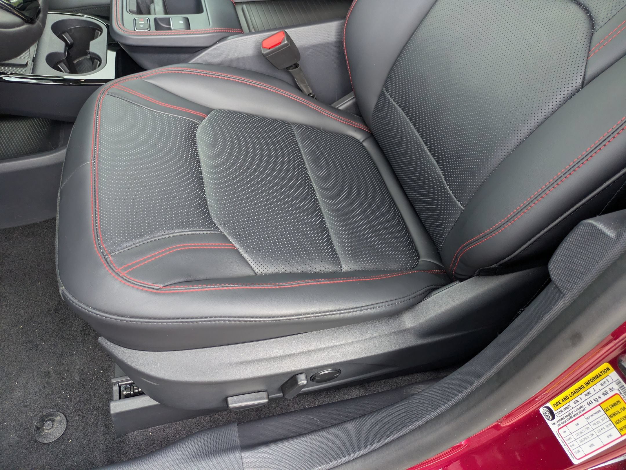 Certified 2025 Ford Mustang Mach-E Premium w/ Sport Appearance Package AWD/4WD image 14