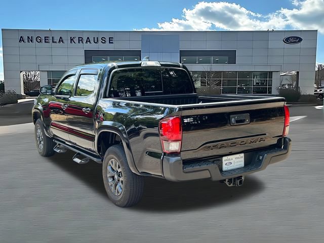 Used 2023 Toyota Tacoma SR5 RWD image 6