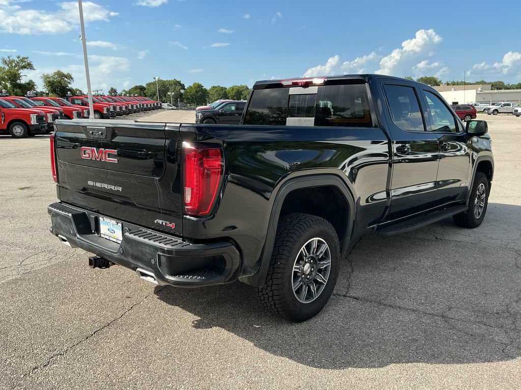 Used 2024 GMC Sierra 1500 AT4 w/ Technology Package AWD/4WD image 5