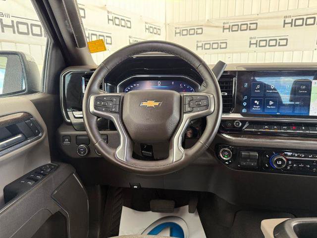 Used 2025 Chevrolet Silverado 1500 LT RWD image 17