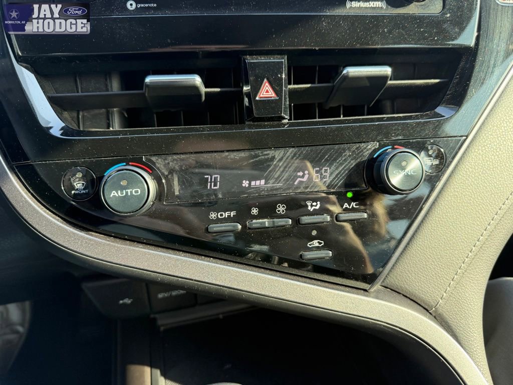 Used 2024 Toyota Camry SE w/ Convenience Package image 21