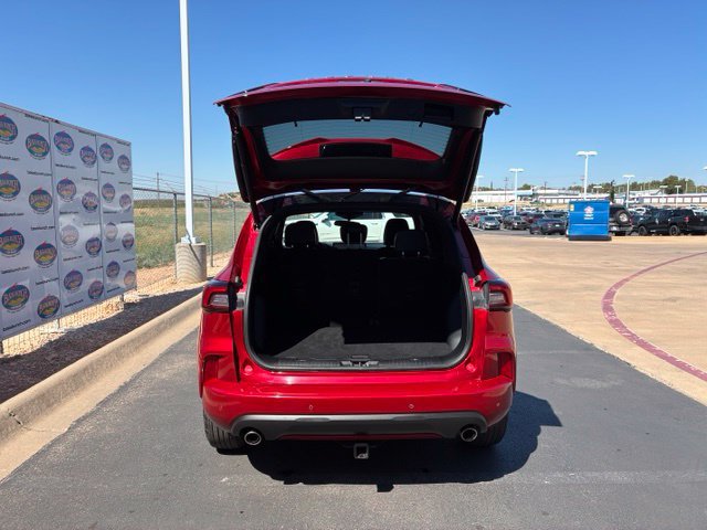 Certified 2023 Ford Escape ST-Line w/ Tech Pack #1 FWD image 6