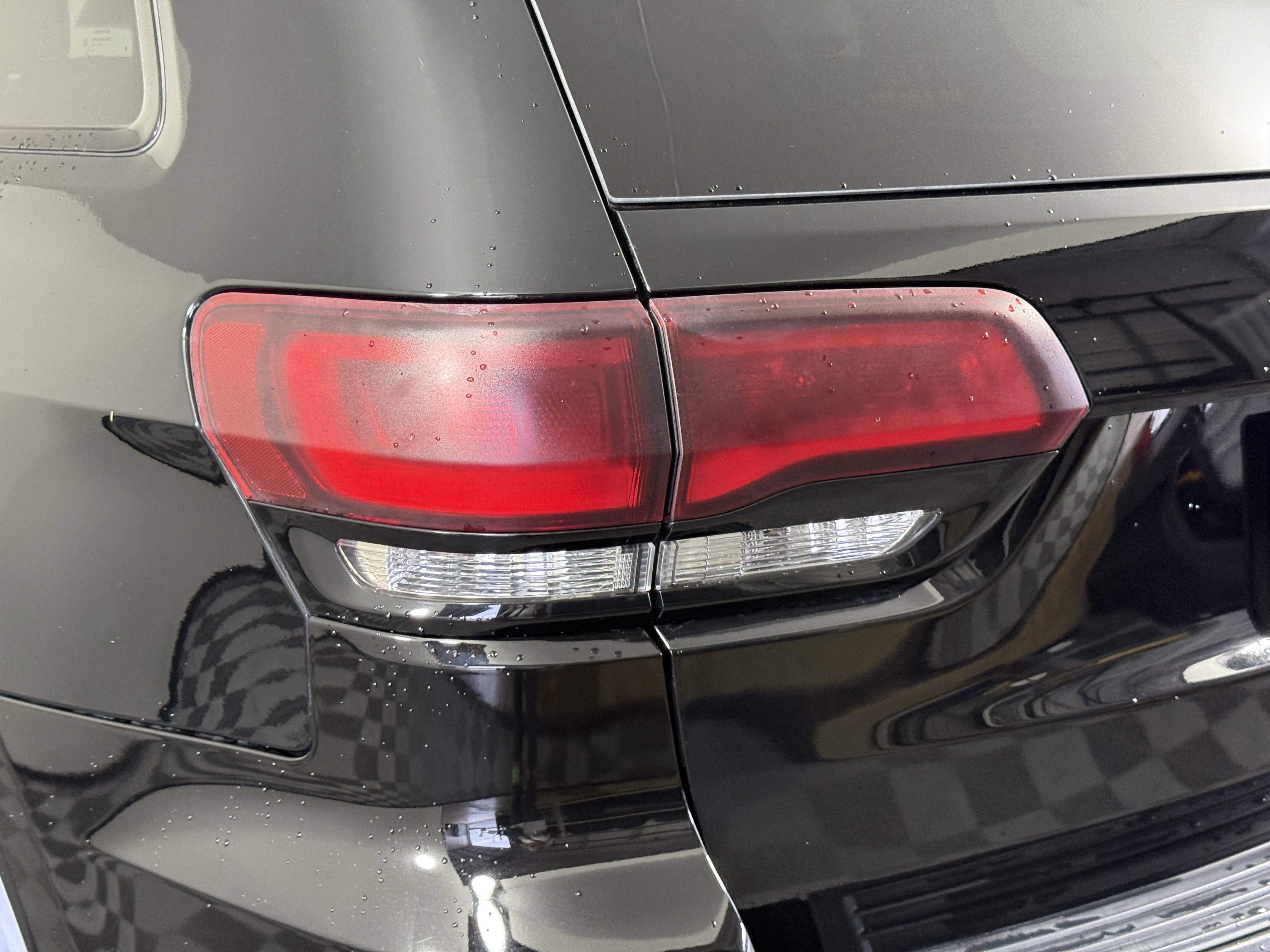 Used 2018 Jeep Grand Cherokee Altitude image 8