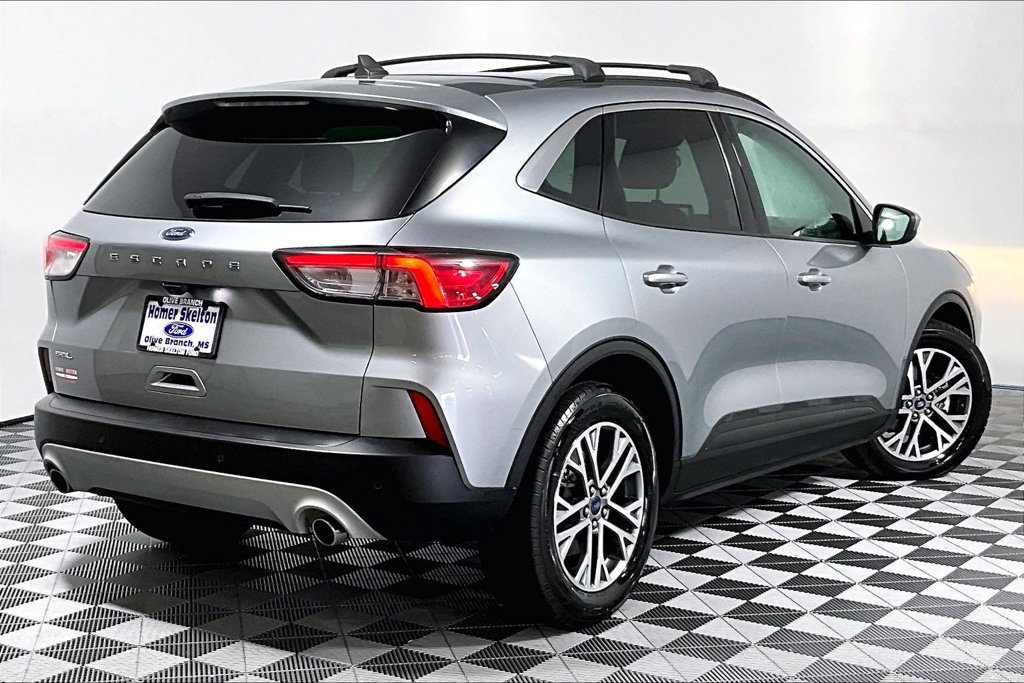 Certified 2021 Ford Escape SEL FWD image 12