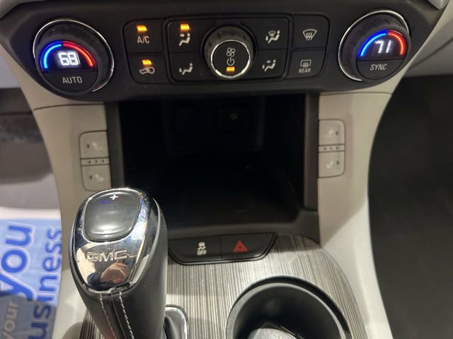 Used 2017 GMC Acadia SLT FWD image 17