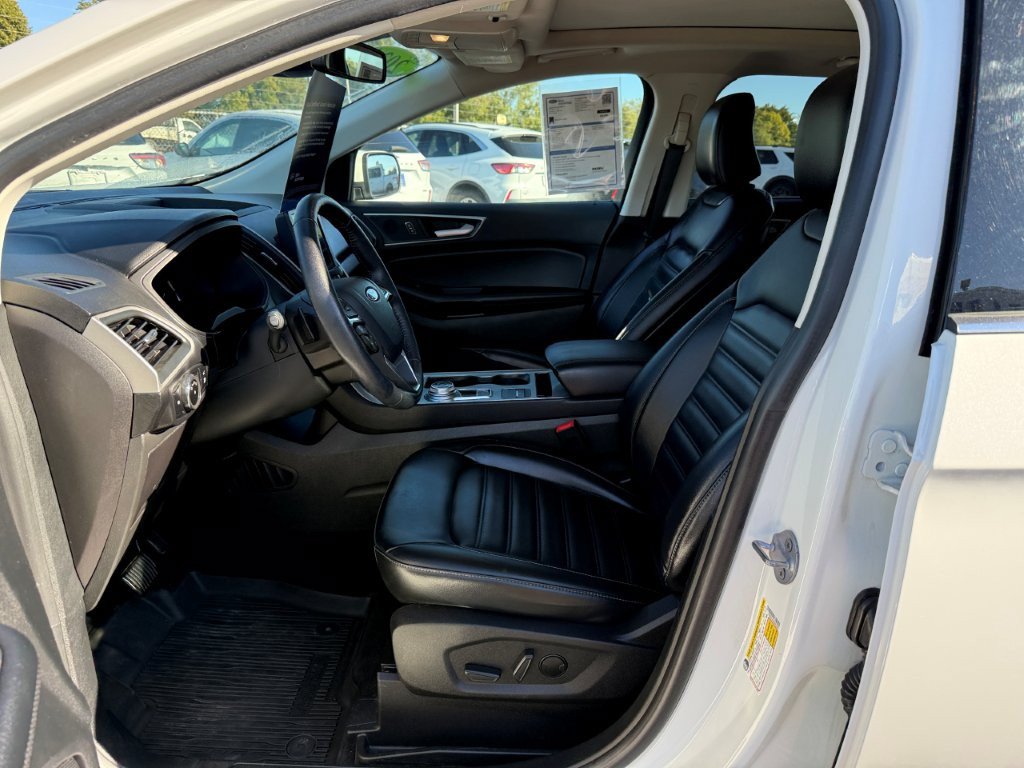 Certified 2024 Ford Edge SEL w/ Convenience Package AWD/4WD image 13