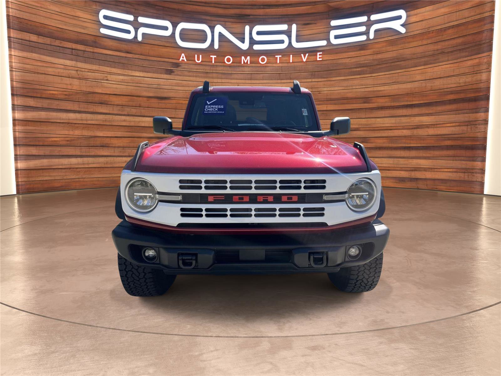 Certified 2025 Ford Bronco Heritage Edition AWD/4WD image 10