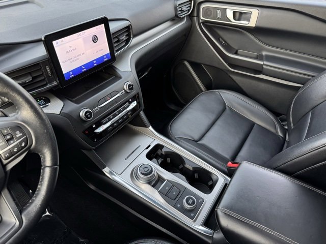 Certified 2020 Ford Explorer XLT w/ Equipment Group 202A image 16