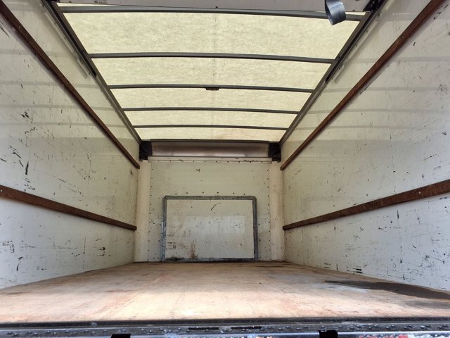Certified 2022 Ford E-350 and Econoline 350 Super Duty RWD image 6