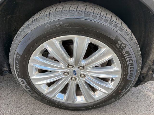 Certified 2022 Ford Explorer Limited w/ Limited Technology Package AWD/4WD image 14