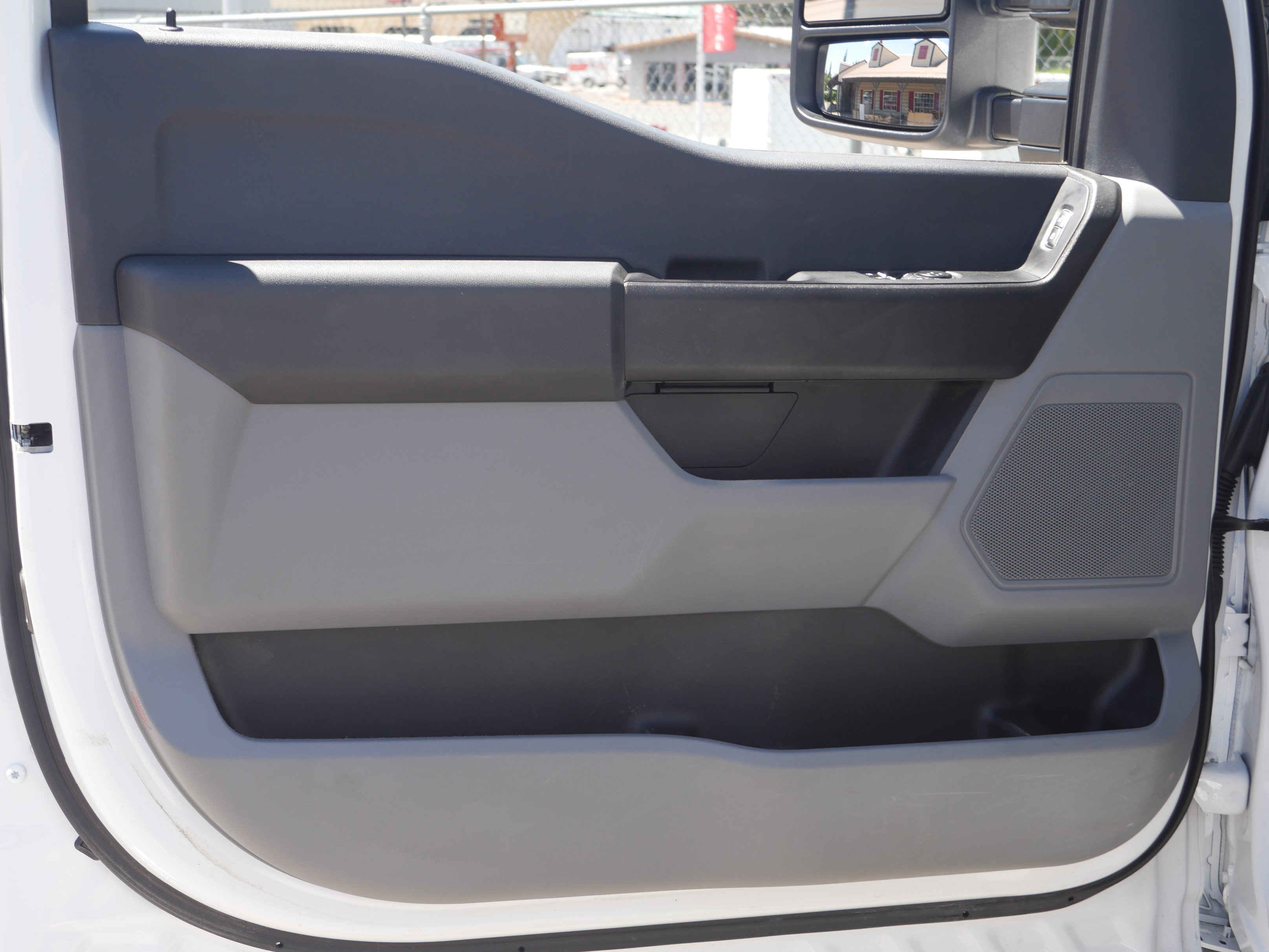 Certified 2024 Ford F550 4x4 Regular Cab Super Duty image 26