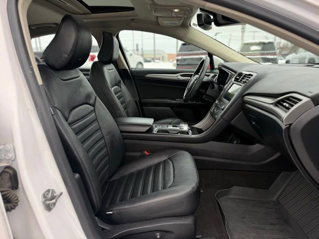 Certified 2020 Ford Fusion SE image 16