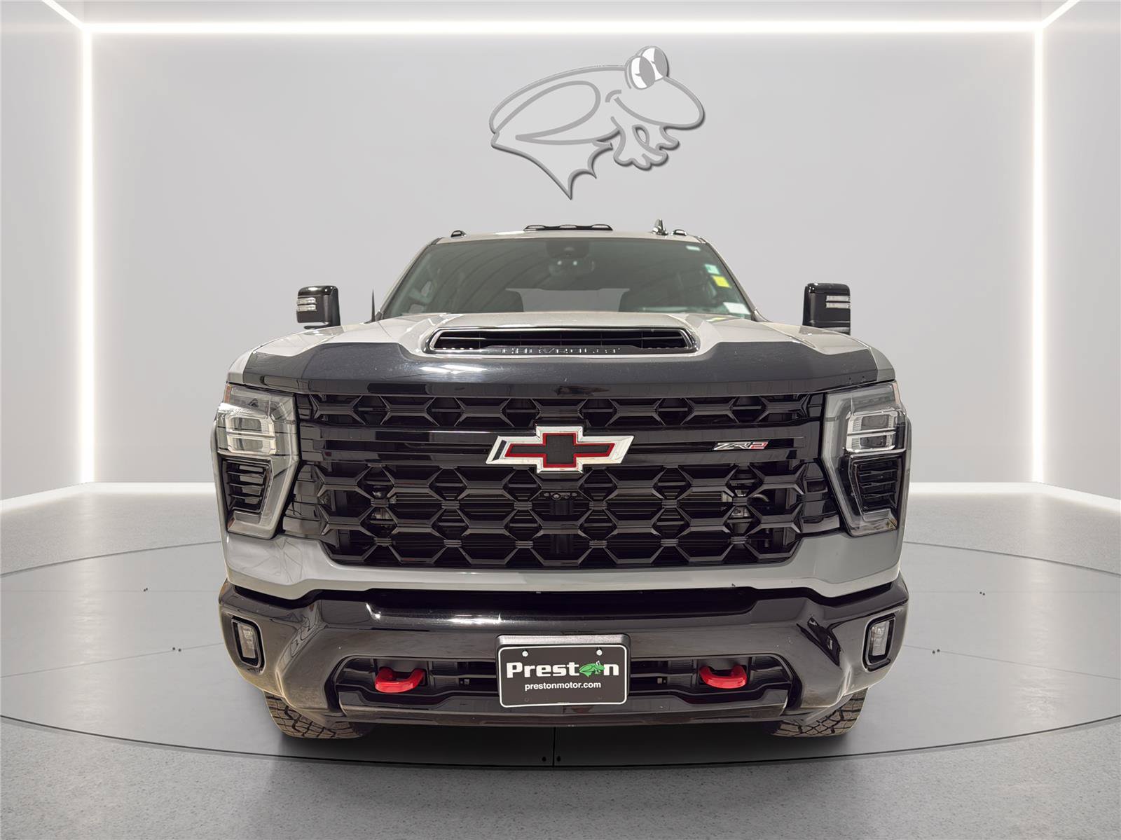 Used 2024 Chevrolet Silverado 2500 ZR2 w/ Technology Package AWD/4WD image 10
