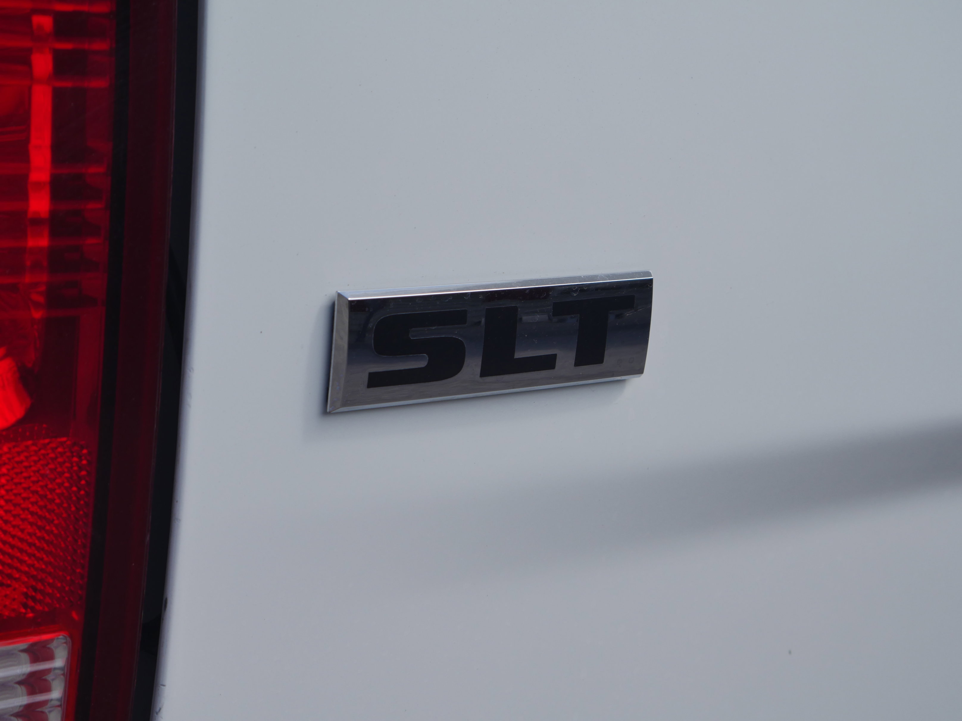 Used 2018 RAM 3500 SLT AWD/4WD image 18