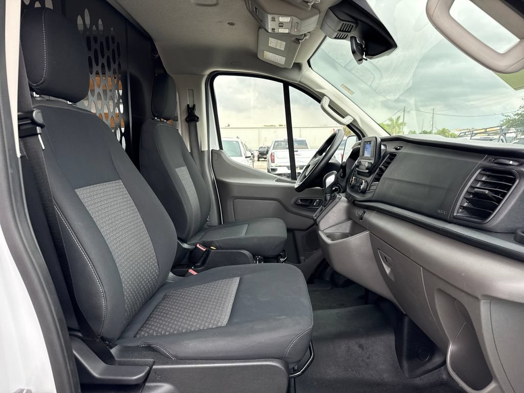 Certified 2025 Ford Transit 250 Low Roof w/ Exterior Upgrade Package RWD image 23