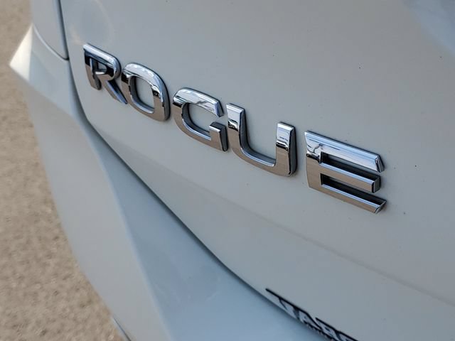 Used 2020 Nissan Rogue SV AWD/4WD image 7