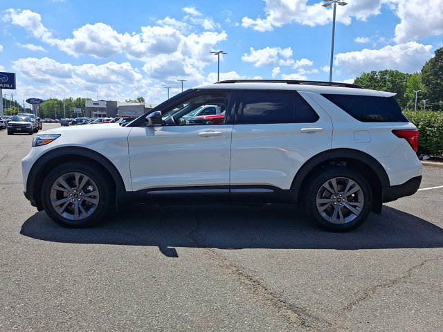 Certified 2024 Ford Explorer XLT w/ Equipment Group 202A AWD/4WD image 6