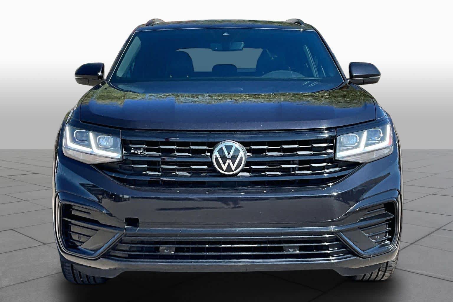 Used 2022 Volkswagen Atlas Cross Sport SEL R-Line AWD/4WD image 4