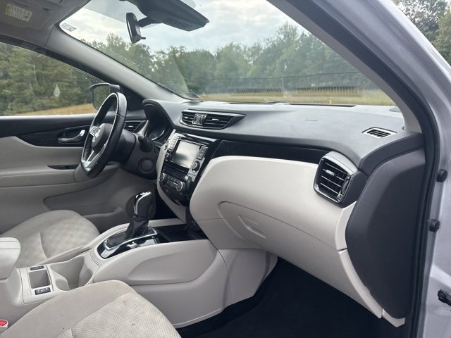 Used 2022 Nissan Rogue Sport SV image 43