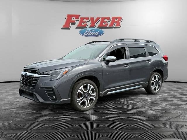 Used 2023 Subaru Ascent Limited w/ Technology Package AWD/4WD image 1