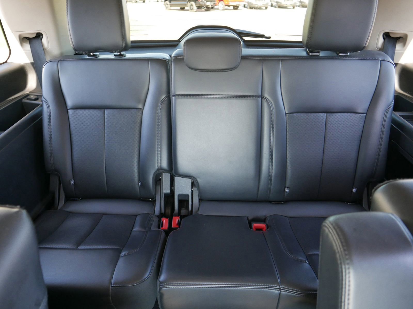 Certified 2024 Ford Expedition XLT image 21