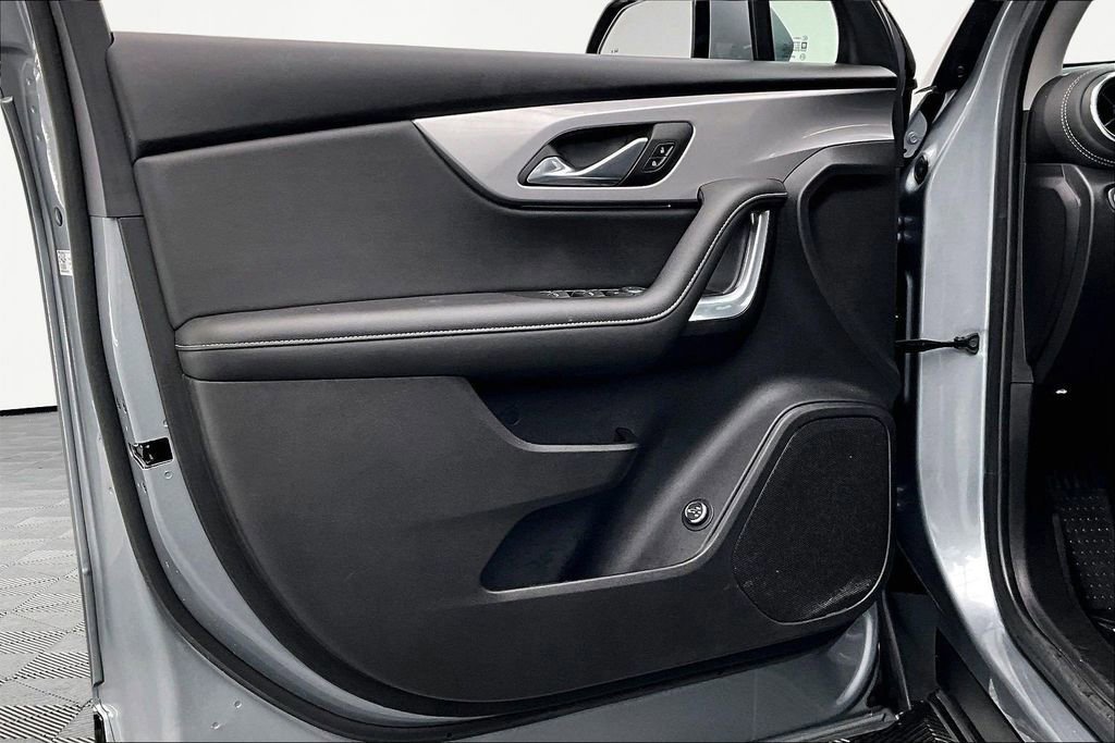 Used 2024 Chevrolet Blazer LT w/ Convenience Package image 23