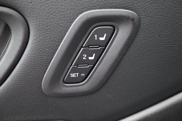 Used 2025 Honda Pilot Black Edition image 15