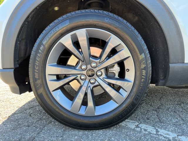 Certified 2023 Ford Explorer XLT w/ Equipment Group 202A AWD/4WD image 16