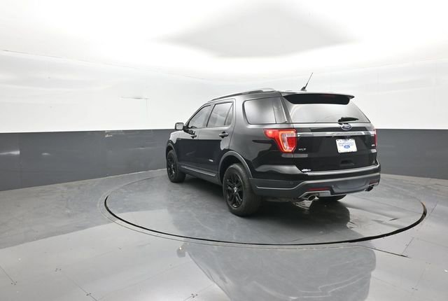 Certified 2018 Ford Explorer XLT w/ Equipment Group 201A AWD/4WD image 5
