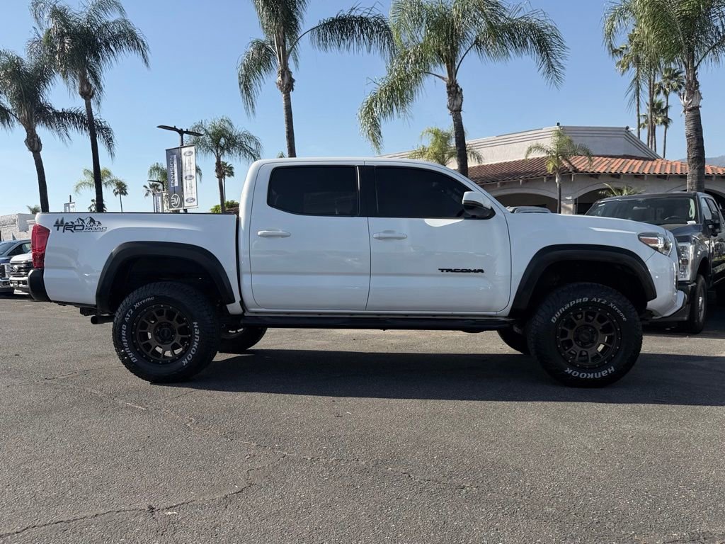 Used 2017 Toyota Tacoma TRD Off-Road w/ Tow Package image 11