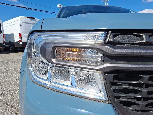 Certified 2022 Ford Maverick XLT w/ XLT Luxury Package image 9