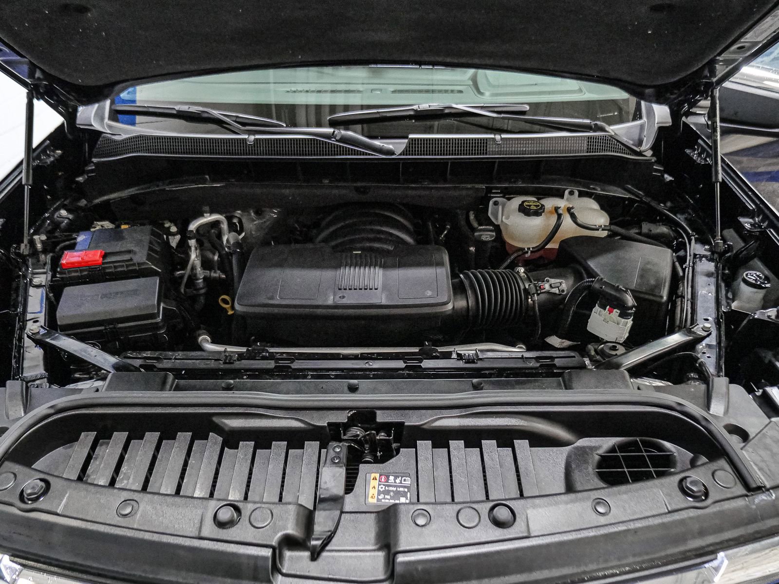 Used 2025 Chevrolet Silverado 1500 LT image 11