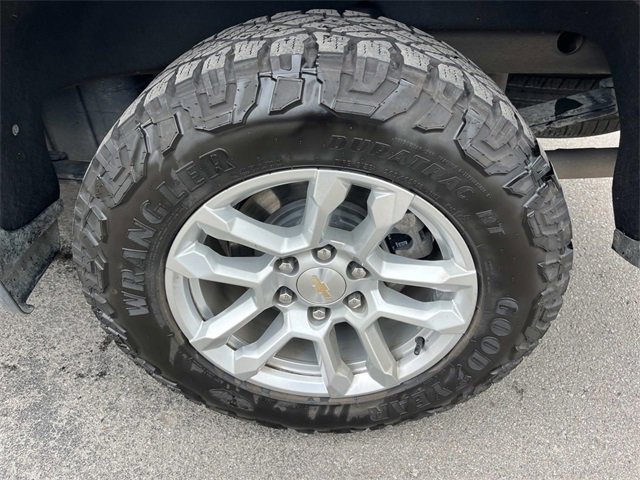 Used 2024 Chevrolet Silverado 1500 LT image 11