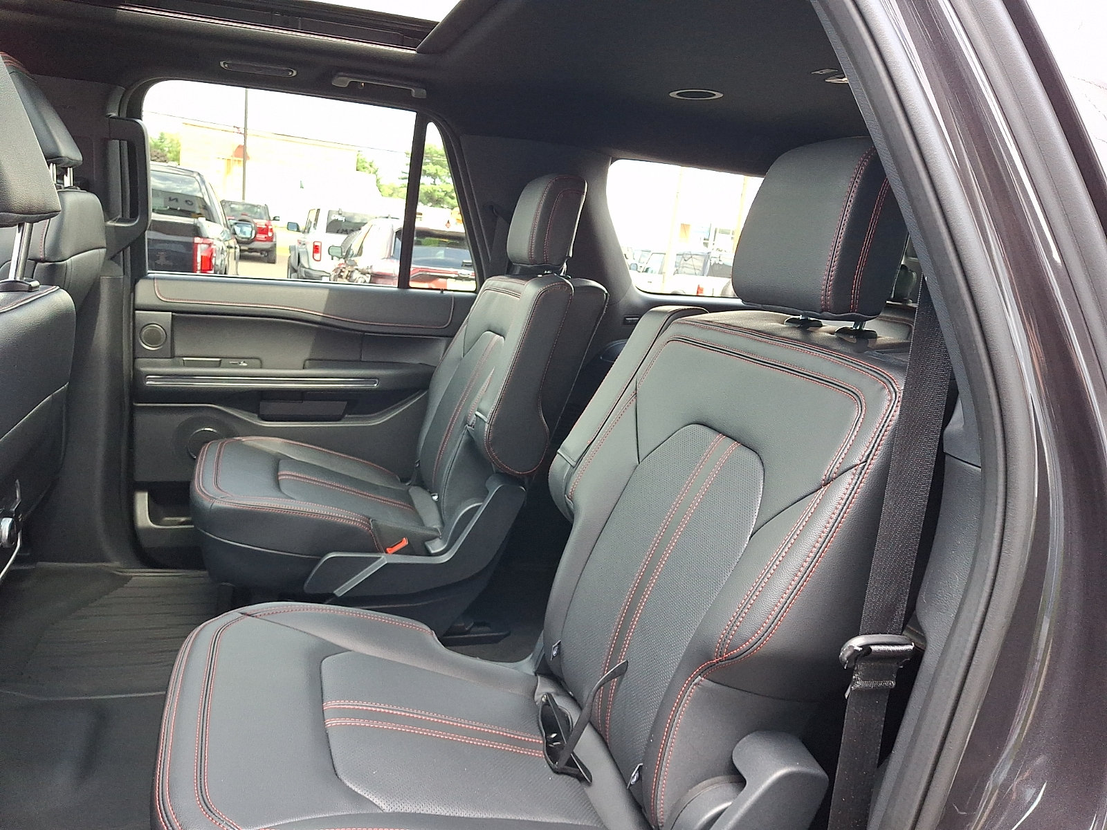 Certified 2024 Ford Expedition Max Limited AWD/4WD image 11