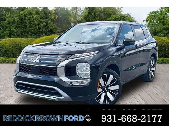 Used 2025 Mitsubishi Outlander SE